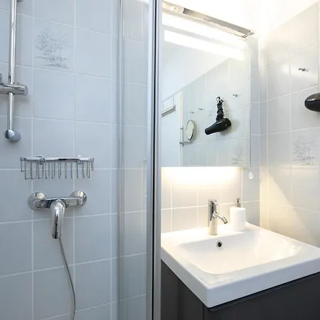 White Lounge Apartment Scharbeutz