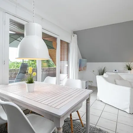 Apartment White Lounge Scharbeutz